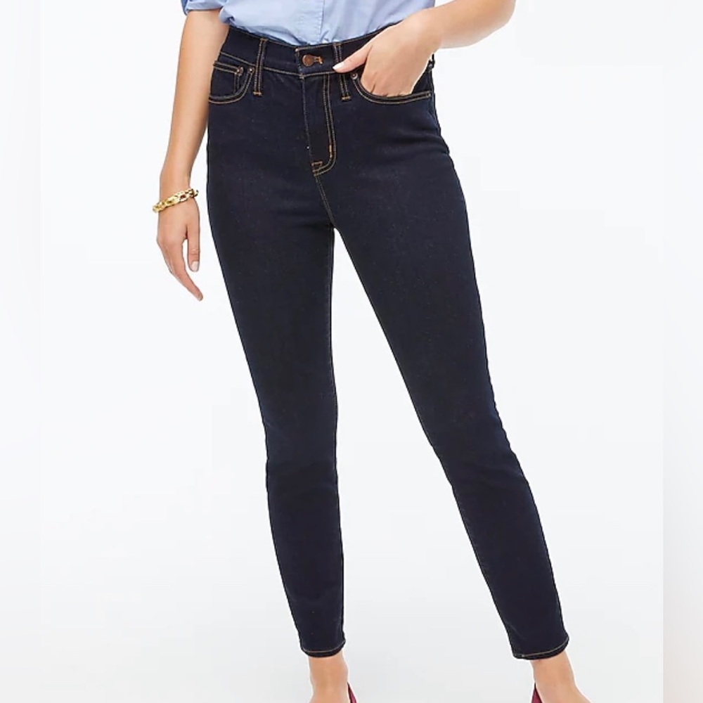 Petite 10" high-rise skinny jean in signature stretch
